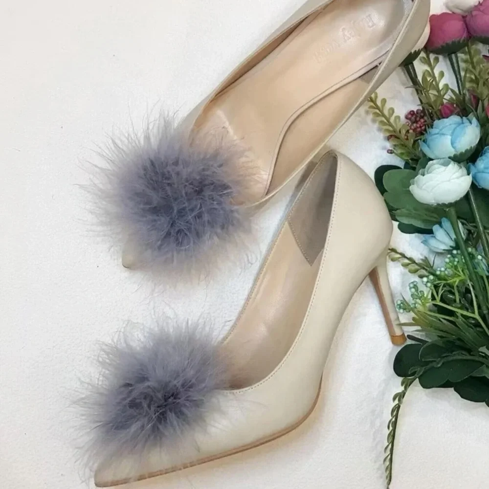 Fluffy Shoe Clips - Picture 1 of 4